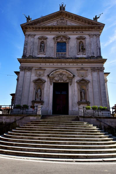 Italy  lombardy     in  the caronno varesino  old   church  clo — Stock Photo, Image