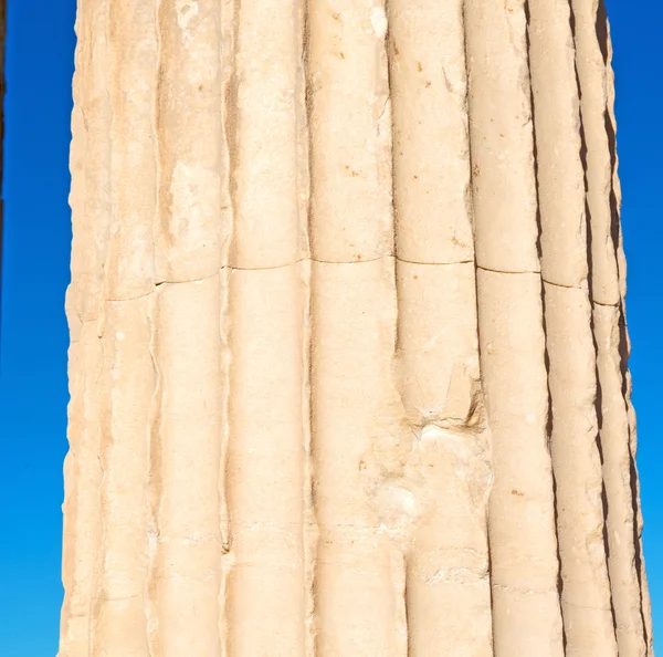 Στην Αθήνα η παλιά στήλη πέτρινη κατασκευή Ασία Ελλάδα — Φωτογραφία Αρχείου