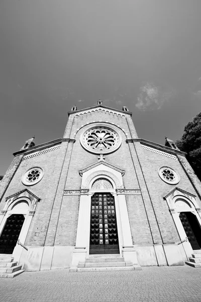 Construcción de arquitectura antigua en italia europa milan religion a —  Fotos de Stock