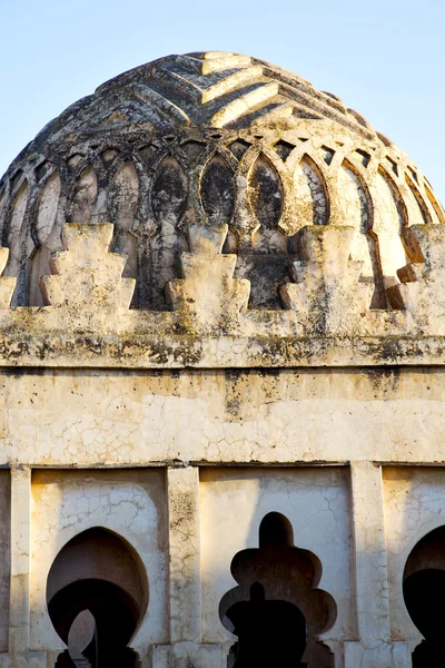 Купол старые руины в строительстве Африки — стоковое фото