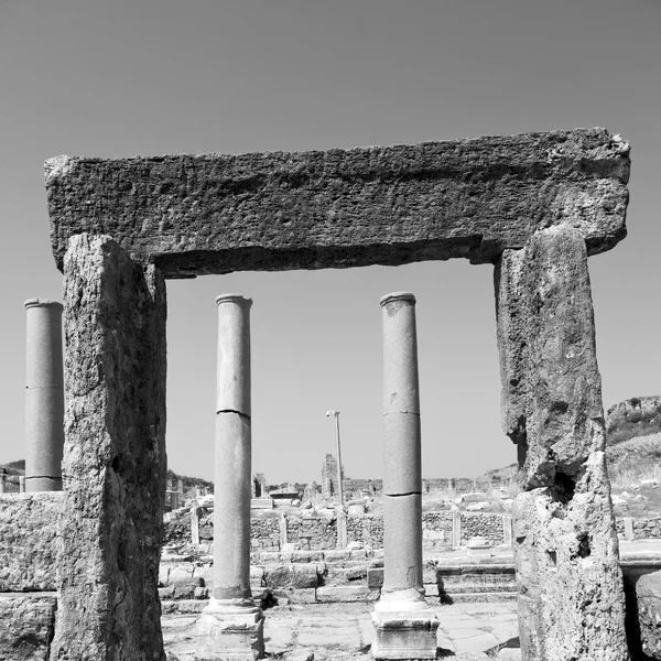 Perge construção velha no peru asiático a coluna e o romano — Fotografia de Stock