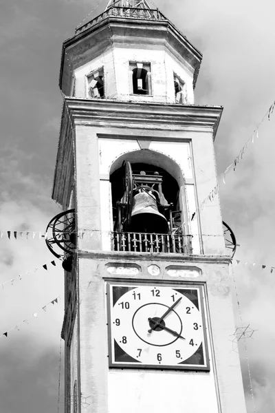 Ancien clock tower in italy europe old  stone and bell — Stock Photo, Image