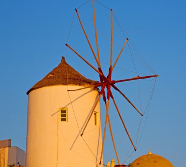santorini Yunanistan Avrupa ve gökyüzü gündoğumu eski değirmen