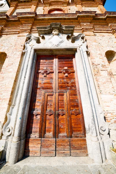 Wall door in   the historical gate — Stock Photo, Image