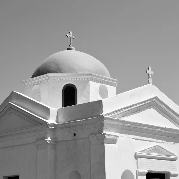 Mykonos gammal arkitekturen vit bakgrund cross i santo — Stockfoto