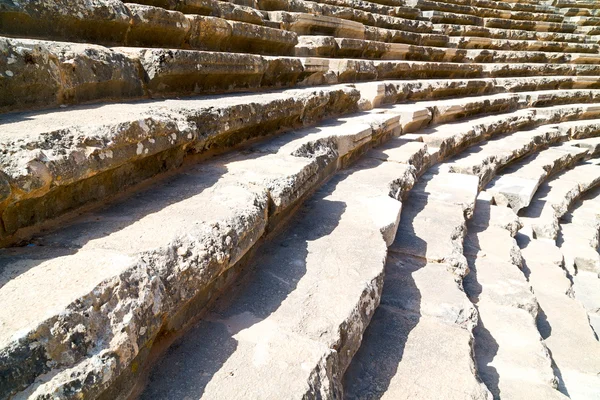 I Turkiet aspendos konsistens av steg och grå — Stockfoto