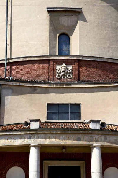 Okno Itálie Lombardie v lonate ceppino staré ch — Stock fotografie