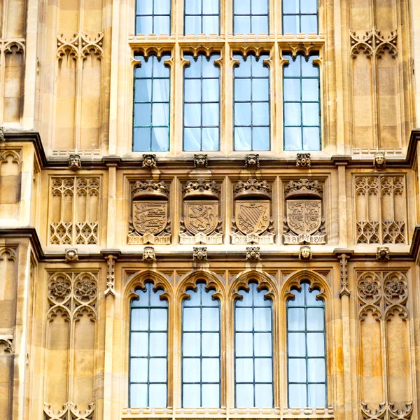 Viejo en Londres histórico parlamento ventana de cristal structu — Foto de Stock