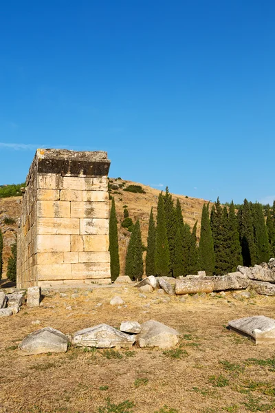 Історія старе будівництво і римський храм — стокове фото