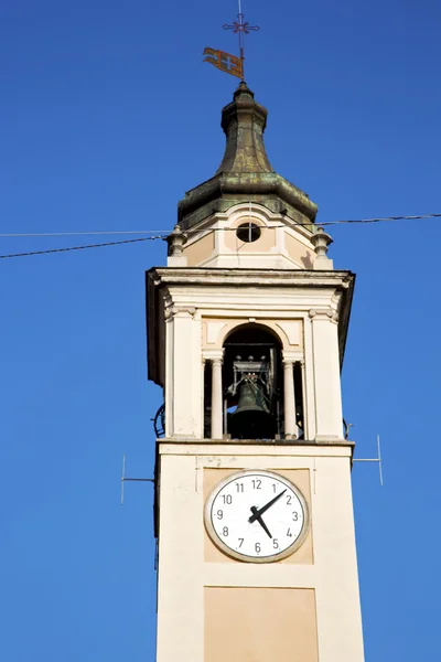 Castano primo vieux abstrac le mur et clocher de l'église s — Photo