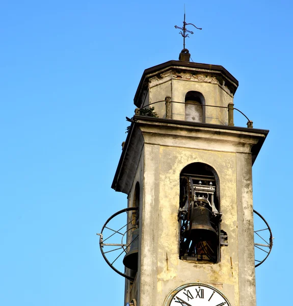 Brebbia staré abstrac l a věž kostela zvon slunečný den — Stock fotografie