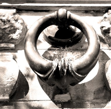 Londra antika beton paslı pirinç çivi mavi kolu ve 