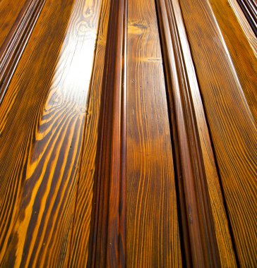 Soyut çapraz pirinç kahverengi ahşap sumırago güneşli gün kapalı