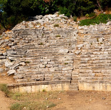 eski sütun mahvetti ve taş phaselis Tapınağı Türkiye'de yok 
