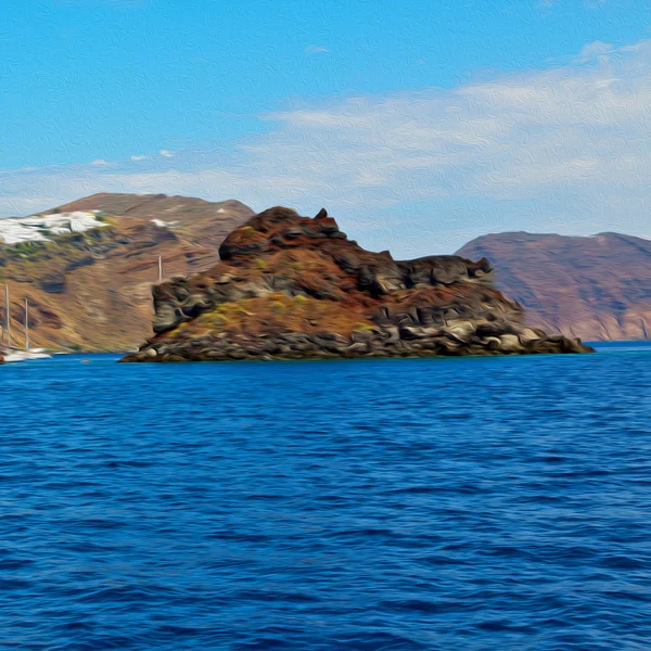 С одной лодки на другой дом на острове Санторини и скалы — стоковое фото