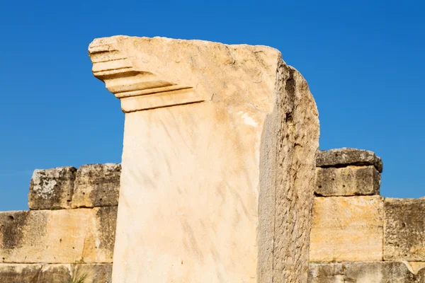 Construção velha coluna templo histor na ásia — Fotografia de Stock