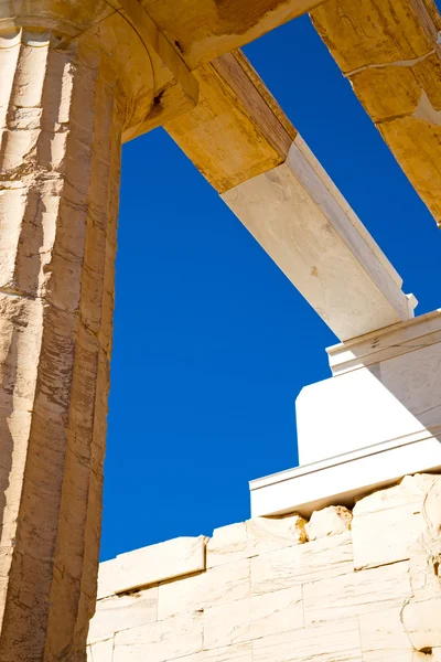 Athens acrópolis y antiguo lugar de arquitectura — Foto de Stock