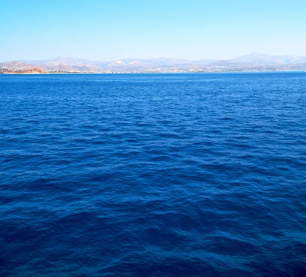 地中海の海と空のボート島からギリシャ — ストック写真
