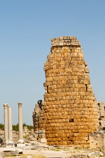 Staré stavební Perge v Asii Turecku chrám — Stock fotografie