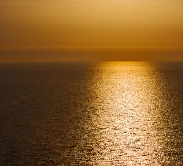 In santorini griechischer sonnenuntergang und der himmel mediterranes rotes meer — Stockfoto