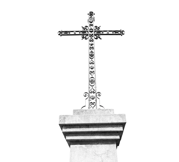 Katolické abstraktní Nejsvětějšího kříže v Evropě Itálie a obloha — Stock fotografie