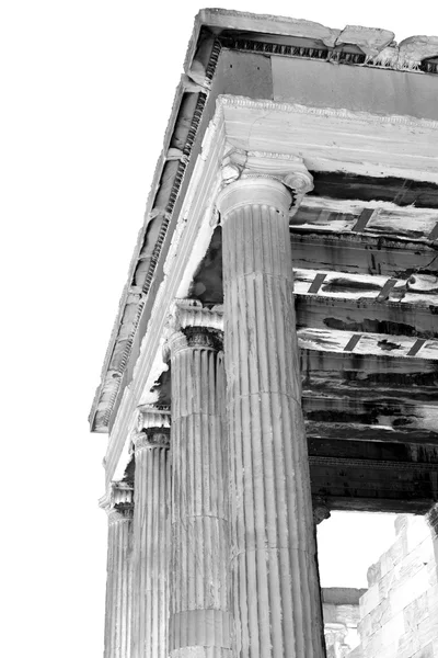 Avrupa'nın eski towert ve mermer tuğla Atina Akropol ve gökyüzü