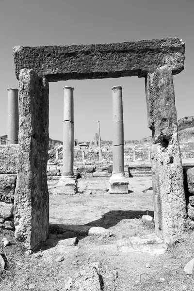 Perge construção velha no peru asiático a coluna e o romano — Fotografia de Stock