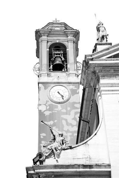 Будівництво годинникової вежі в Італії Європи старий камінь і Белл — стокове фото