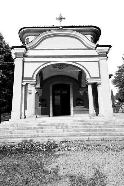 Monumento vecchia architettura in italia europa milano religione a — Foto Stock