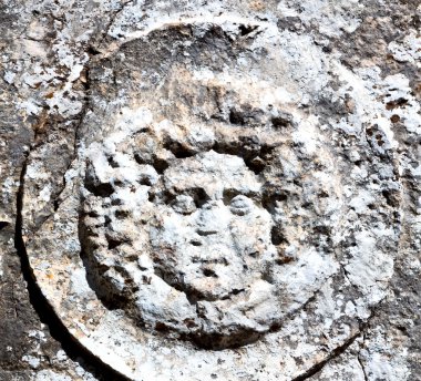 Türkiye'de Asya ve gizemli antik mezarlığı eski mezar taşı 