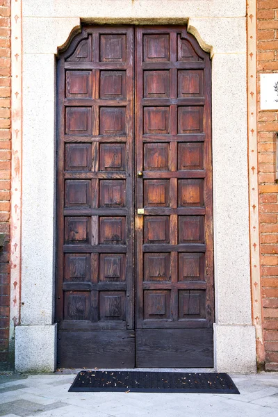 Lombardia Włochy w milano Stare drzwi kościoła pavem — Zdjęcie stockowe