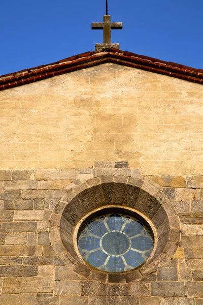 Rose window  italy  lombardy     in  the barza   old   church — Stock Photo, Image