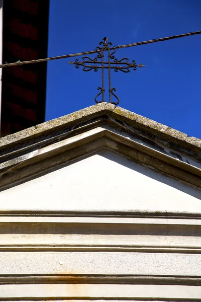 Subiu janela Itália lombardia no azulejo sumirago — Fotografia de Stock