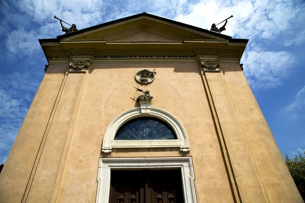 Gül pencere İtalya lombardy eski jerago içinde — Stok fotoğraf