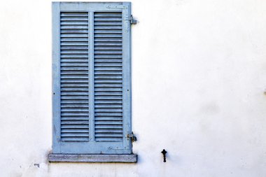 Gri pencere viladosia saraylar beton tuğla  