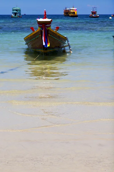 Asien in der kho tao bay isle white boat thailand and south chi — Stockfoto