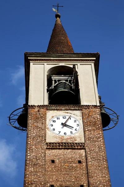 In mozzate toren oude abstract en kerk bell zonnige dag m — Stockfoto