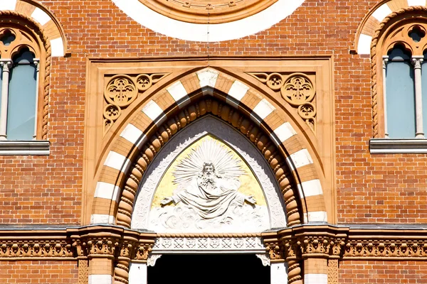 Rose window  italy  lombardy     in  the abbiate    old   church — Stock Photo, Image