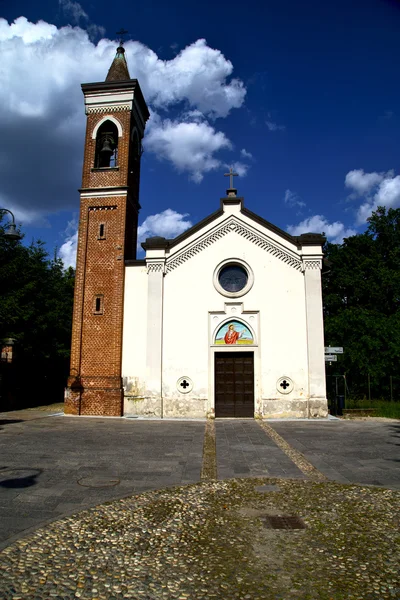 Italië-Lombardije in de oude kerk van abbiate gesloten br — Stockfoto