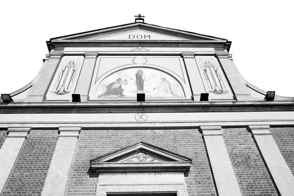 Oude architectuur in Italië miljonair religie en zonlicht — Stockfoto