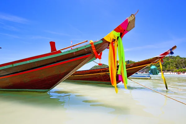 Asie dans la baie de kho tao ancre de mer de Chine du sud — Photo