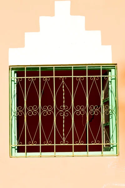 Синє вікно в конструкції стін марокко — стокове фото