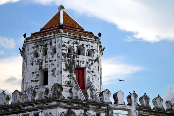 Asia  bangkok    temple  thailand bird — Stock Photo, Image