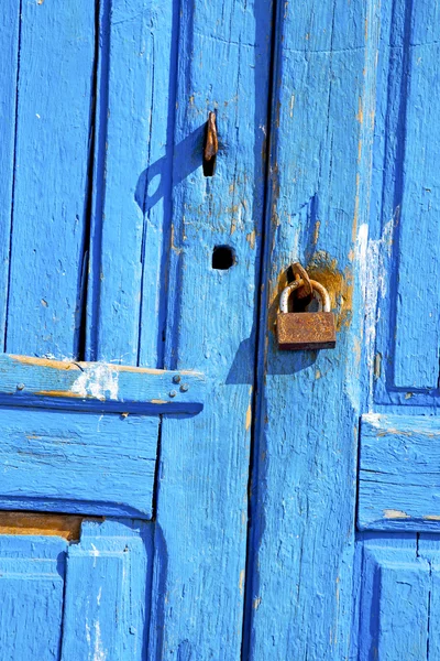 Morocco áfrica e cadeado seguro enferrujado — Fotografia de Stock