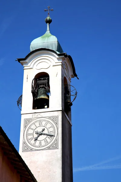 Mornago streszczenie Włochy starych murów wieży dzwon — Zdjęcie stockowe