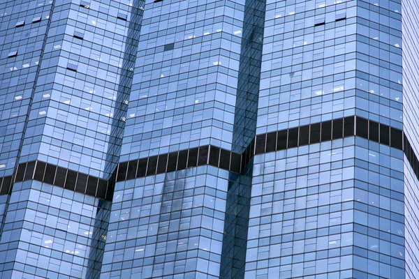 Reflex van sommige grijze paleis in een centrum bangkok — Stockfoto