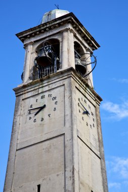 Cardano campo eski kule güneşli  