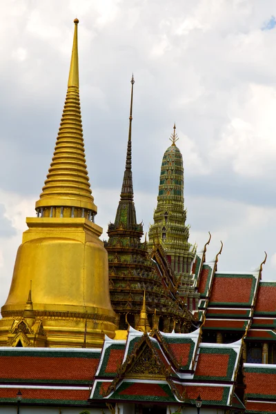 Tailandia asiática brazalete oro —  Fotos de Stock