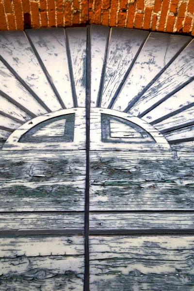 苏马拉戈抽象卷曲封闭的木材意大利伦巴第 — 图库照片
