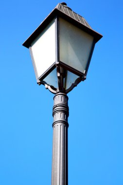 Avrupa'da gökyüzü aydınlatma